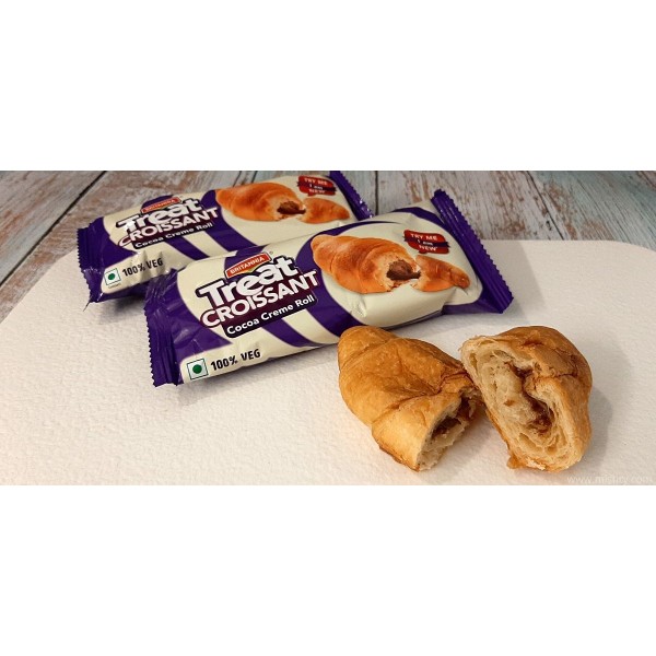 BRITANNIA TREAT CROISSANT COCOA CREAM 